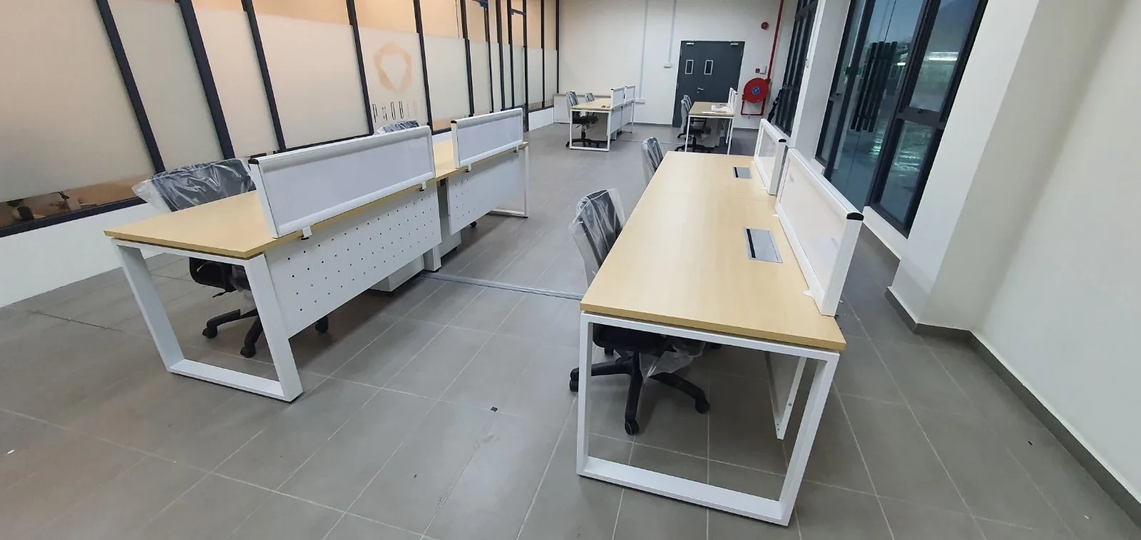 Office Table & Chair System Furniture, Kapar