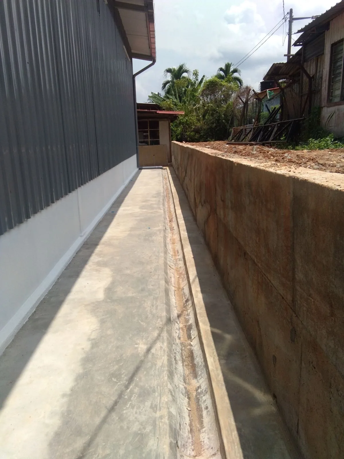 Retaining Wall Design & Build